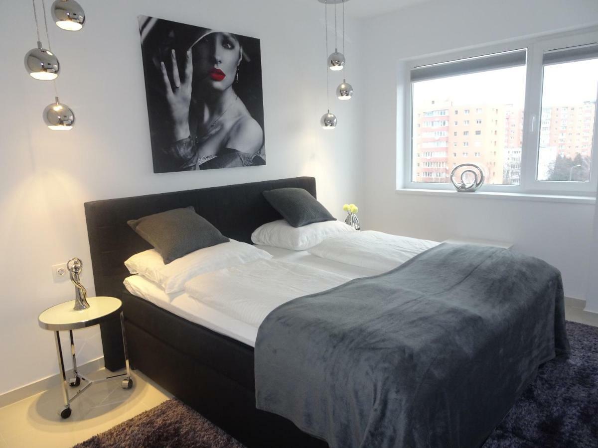 Апартаменти Apartament Francesca Брашов Екстер'єр фото