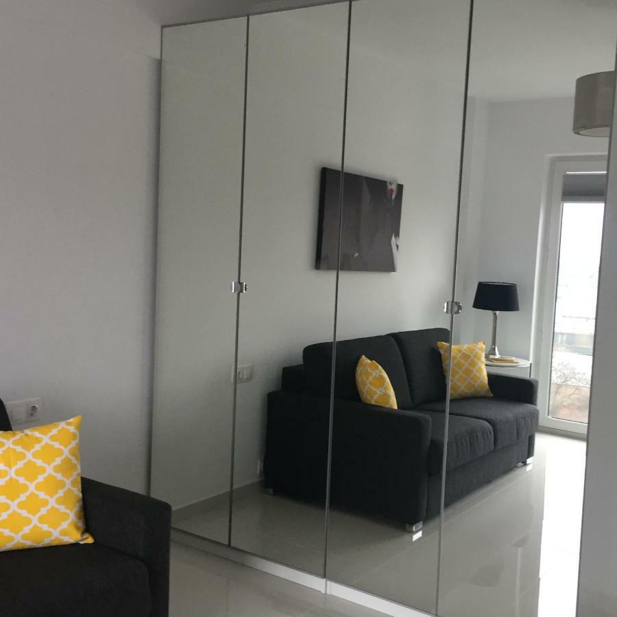 Апартаменти Apartament Francesca Брашов Екстер'єр фото